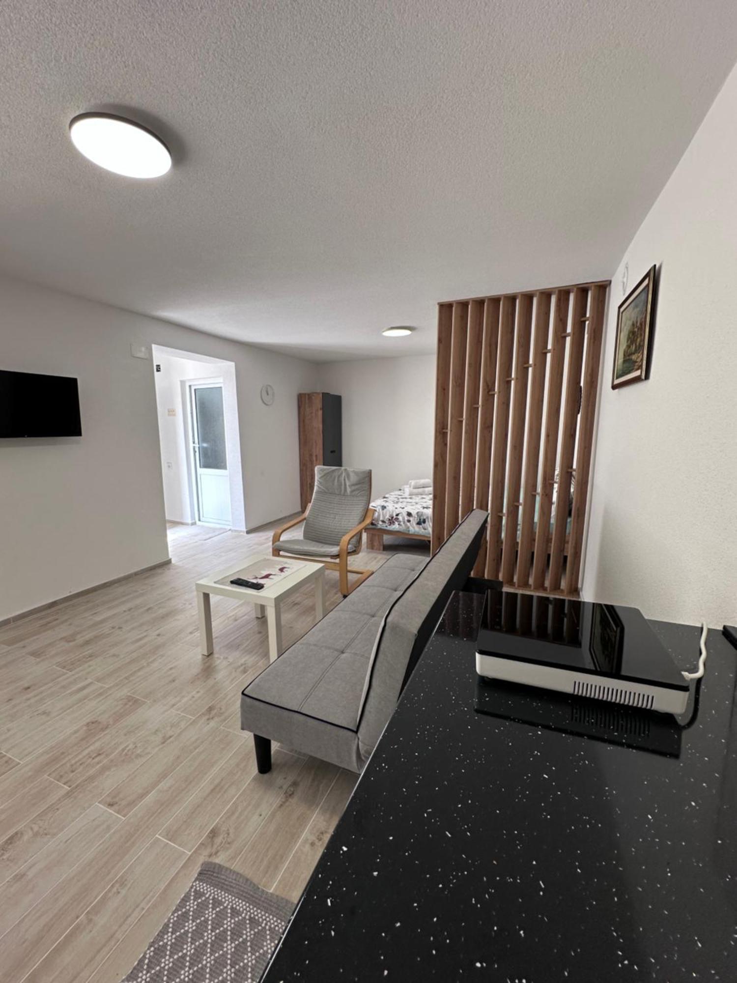 Luka Apartment In The Center Of 오흐리드 외부 사진